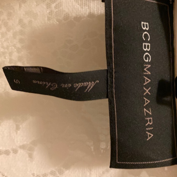 Bcbg maxazria white blazer - Picture 3 of 6